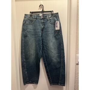 TIME AND TRU - PLUS SIZE: 16 - High Rise Barrel Tapered Jeans-26.5" Inseam -NEW!